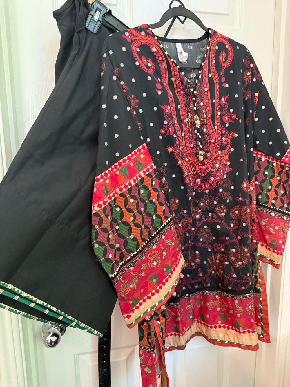 Ethnic 2 pc set